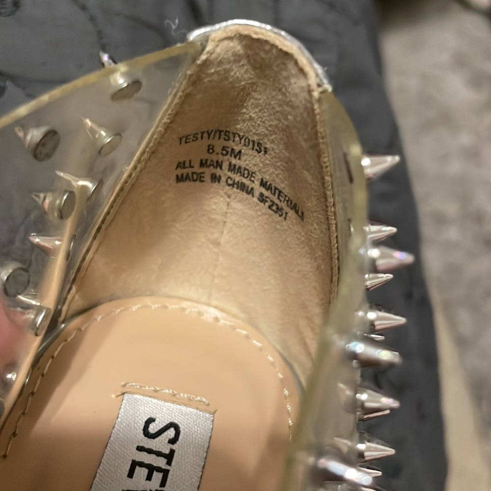 Like new Vala Stud clear pumps - Picture 3 of 4